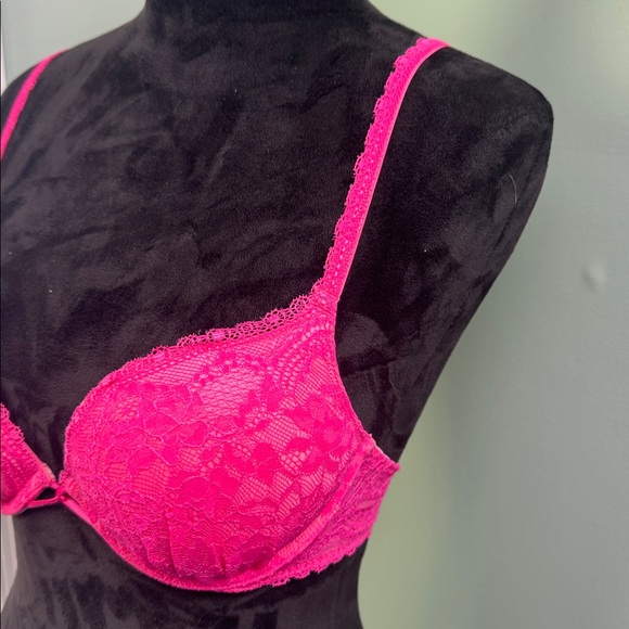 Victoria secrets pink lace bra 32C - Picture 4 of 9